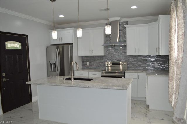 926 S Main Street, Mount Airy, NC 27030
