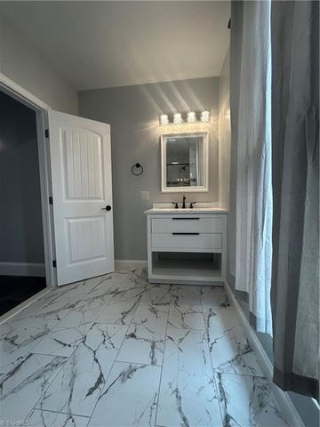 926 S Main Street, Mount Airy, NC 27030