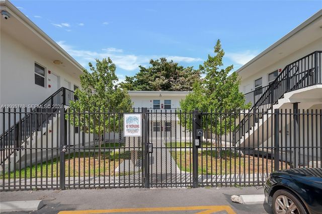 1710 NW 1st Court 15, Miami, FL 33136