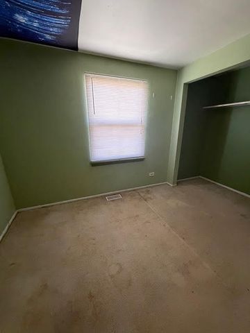 161 Briarwood Court, Matteson, IL 60443