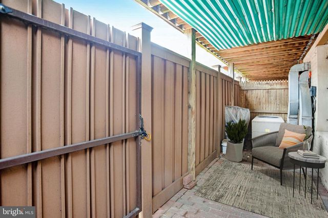 1030 FAIRMONT ST NW #T2, Washington, DC 20001