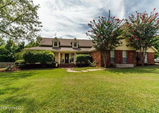 1657 Wells Road, Clinton, MS 39056
