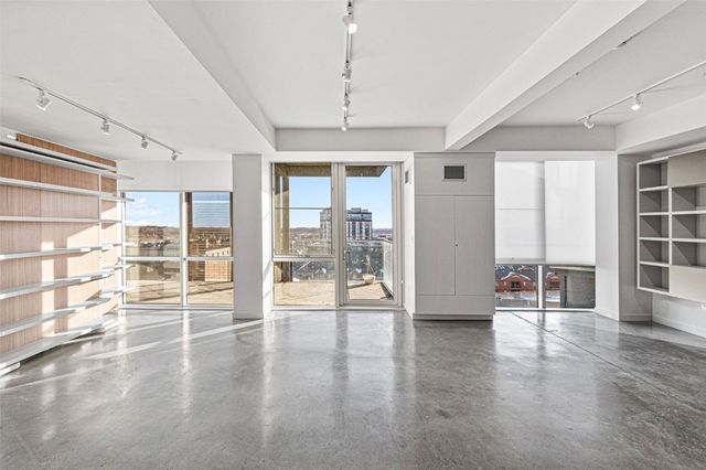 221 E College Street 903, Iowa City, IA 52240