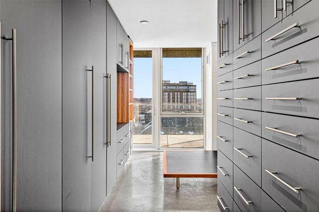 221 E College Street 903, Iowa City, IA 52240