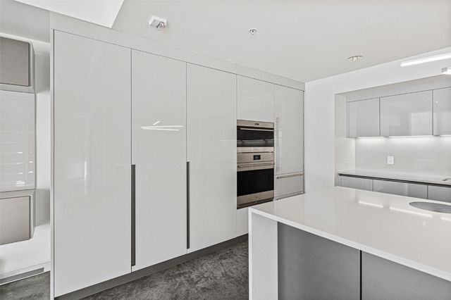 221 E College Street 903, Iowa City, IA 52240