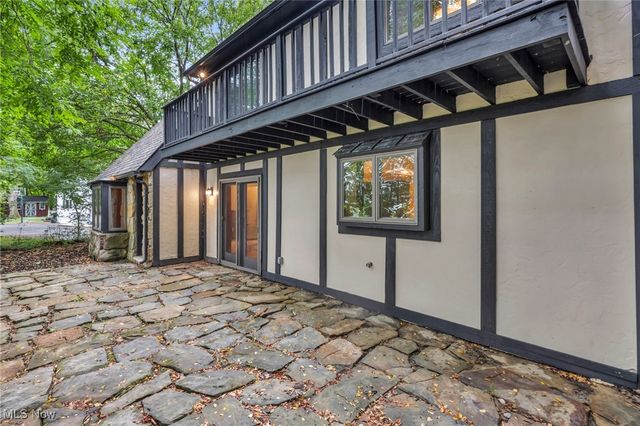 38038 Ridge Road, Willoughby, OH 44094