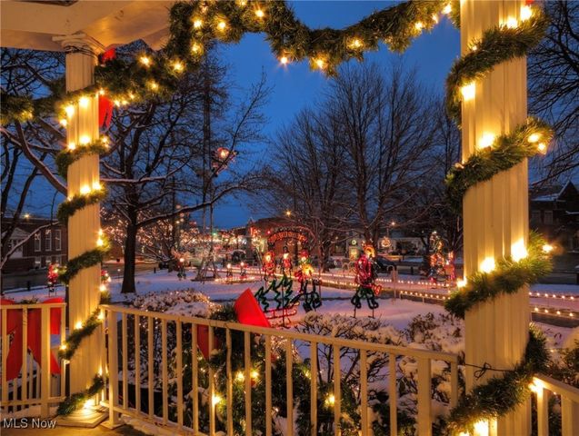 38038 Ridge Road, Willoughby, OH 44094