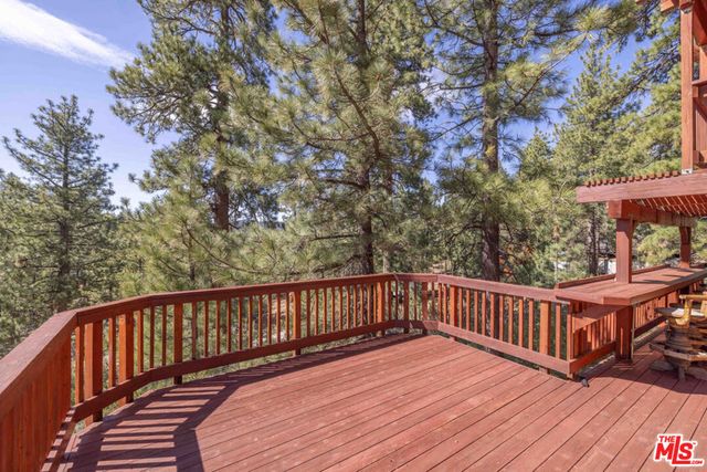 44185 Timron Lane, Sugarloaf, CA 92386