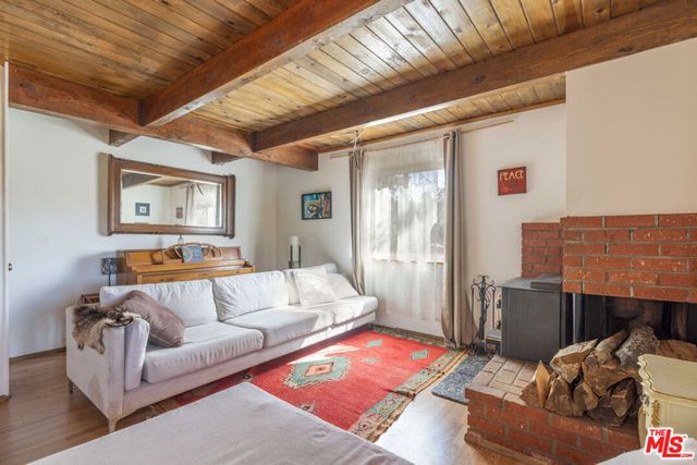 44185 Timron Lane, Sugarloaf, CA 92386