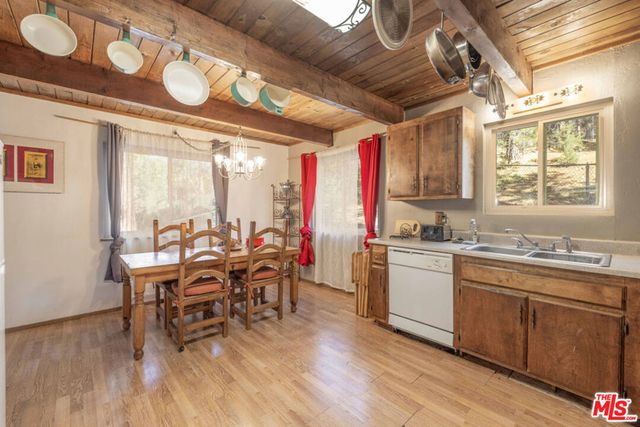 44185 Timron Lane, Sugarloaf, CA 92386