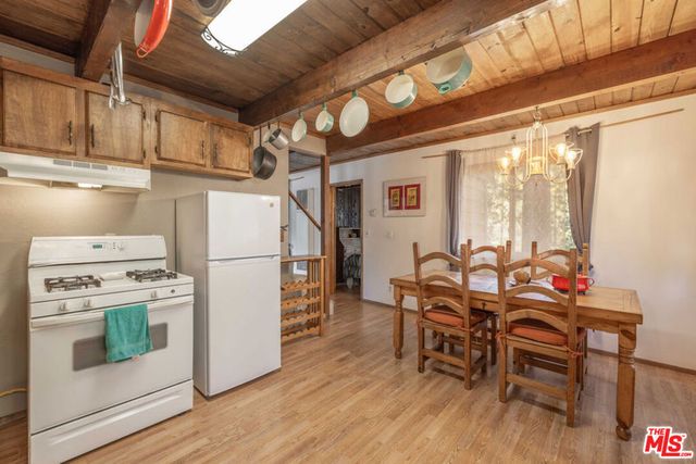 44185 Timron Lane, Sugarloaf, CA 92386