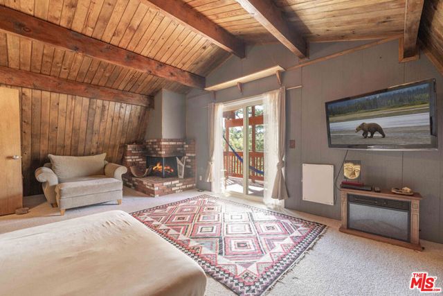 44185 Timron Lane, Sugarloaf, CA 92386