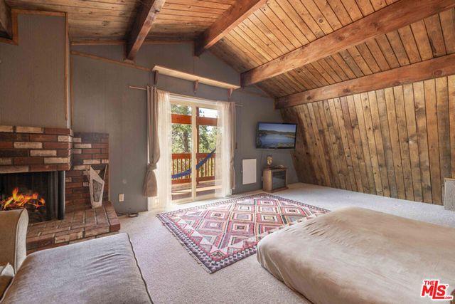 44185 Timron Lane, Sugarloaf, CA 92386