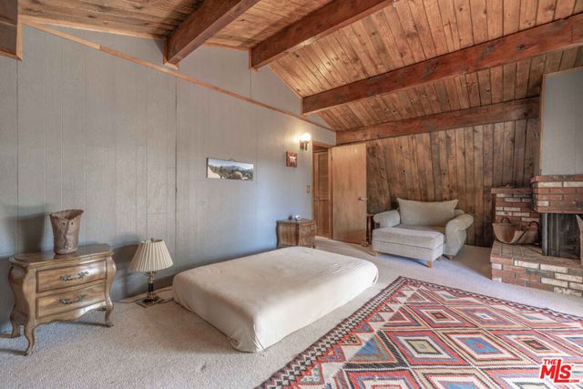 44185 Timron Lane, Sugarloaf, CA 92386