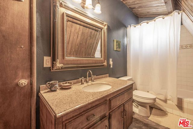 44185 Timron Lane, Sugarloaf, CA 92386