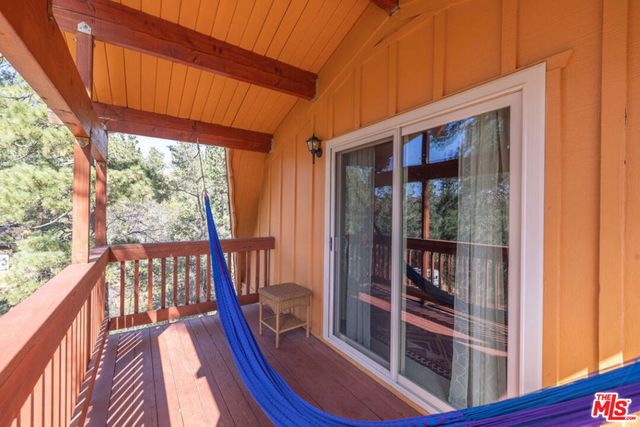 44185 Timron Lane, Sugarloaf, CA 92386