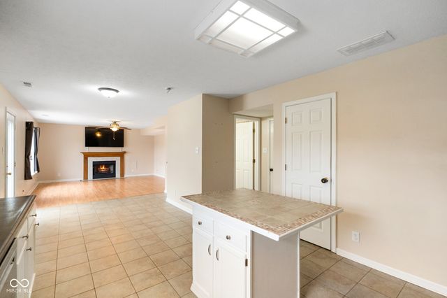 8641 Baypointe Drive, Avon, IN 46123