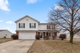 8641 Baypointe Drive, Avon, IN 46123