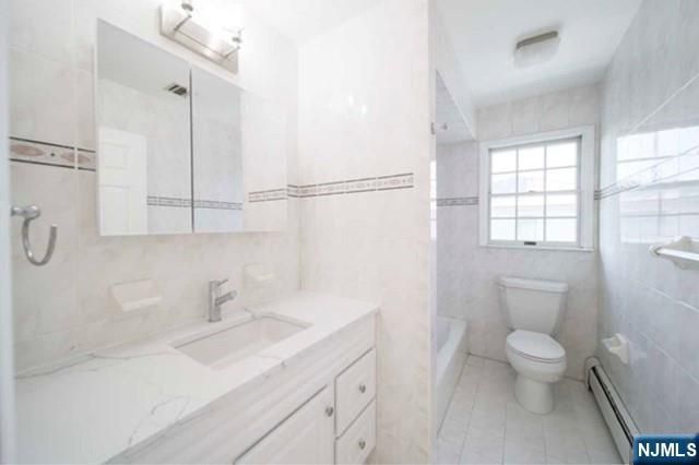 830 Elizabeth Street 2, Ridgefield, NJ 07657