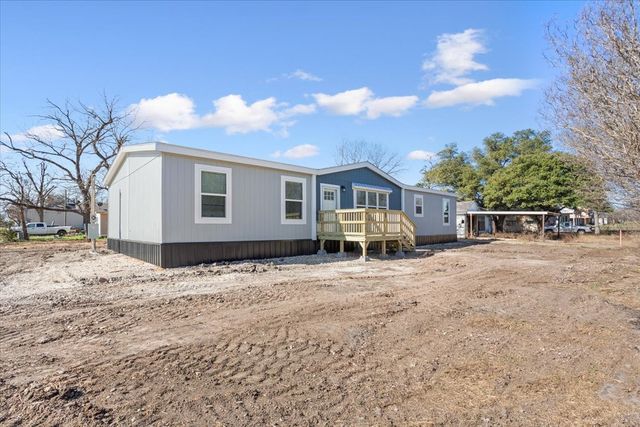 201 N Carpenter Street, Mart, TX 76664