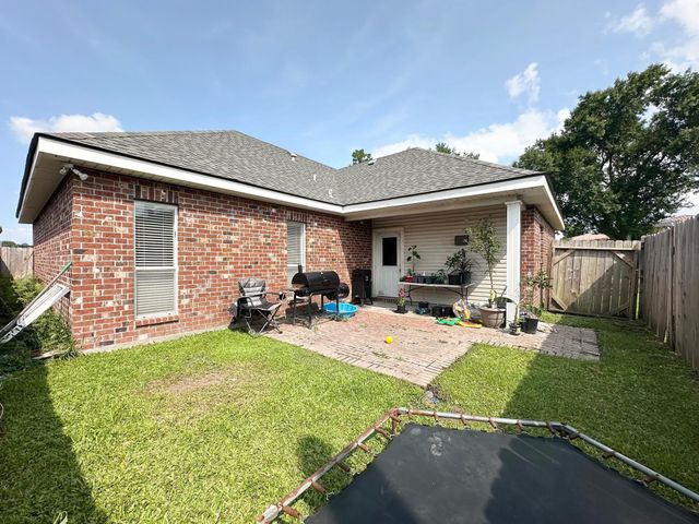 335 Monarch Dr, Houma, LA 70364