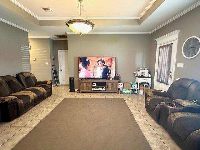 335 Monarch Dr, Houma, LA 70364