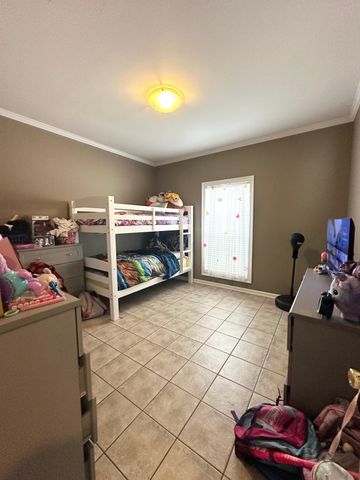 335 Monarch Dr, Houma, LA 70364