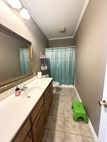 335 Monarch Dr, Houma, LA 70364