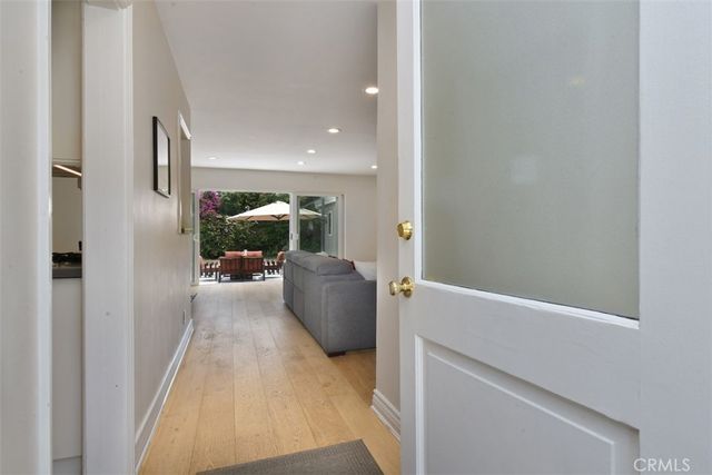 5836 Norwich Ave., Sherman Oaks, CA 91411