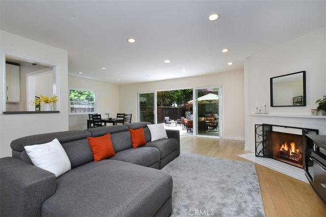 5836 Norwich Ave., Sherman Oaks, CA 91411
