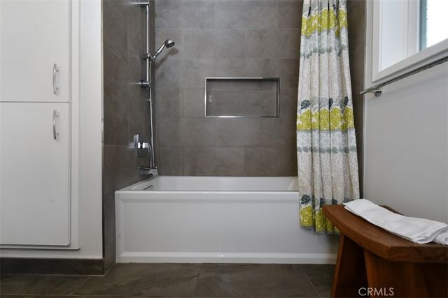 5836 Norwich Ave., Sherman Oaks, CA 91411