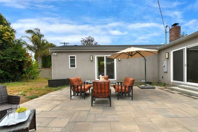 5836 Norwich Ave., Sherman Oaks, CA 91411