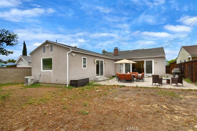 5836 Norwich Ave., Sherman Oaks, CA 91411