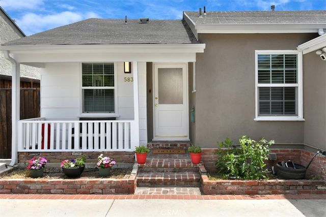 5836 Norwich Ave., Sherman Oaks, CA 91411