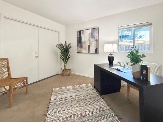 103 Grande Ave, Davis, CA 95616