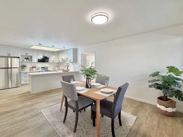 103 Grande Ave, Davis, CA 95616