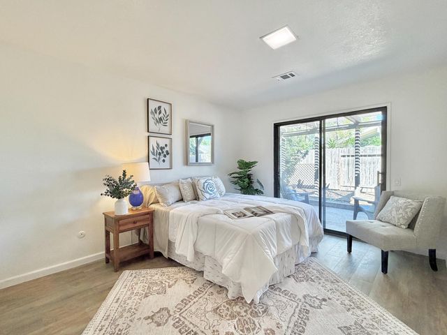 103 Grande Ave, Davis, CA 95616