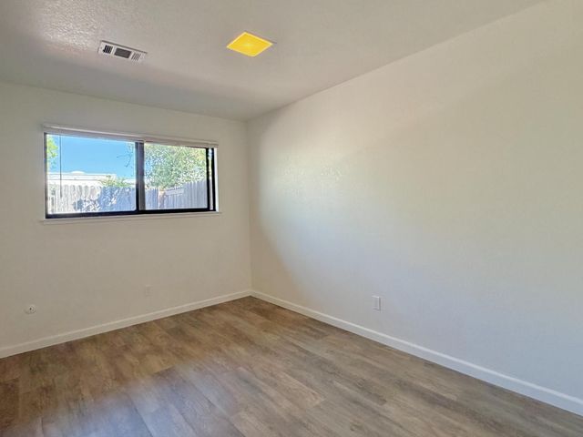 103 Grande Ave, Davis, CA 95616