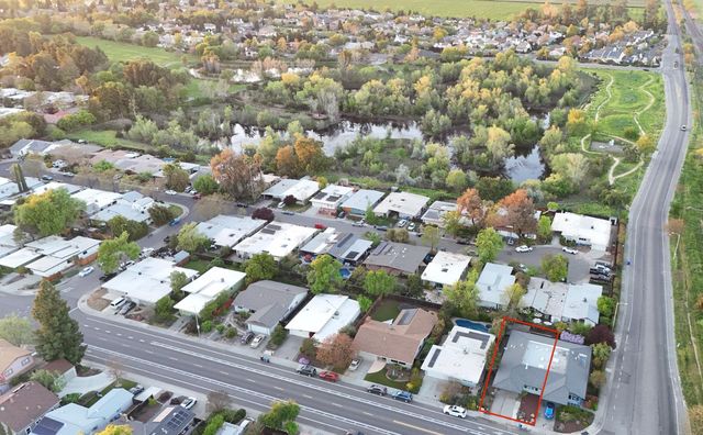 103 Grande Ave, Davis, CA 95616