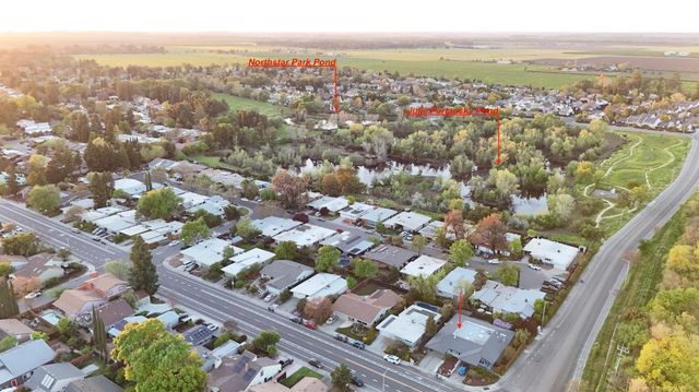 103 Grande Ave, Davis, CA 95616