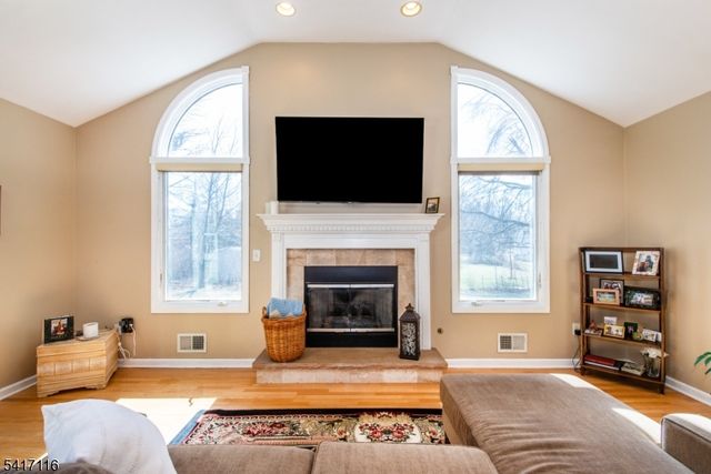 29 Long Acres Rd, Fairfield Twp., NJ 07004