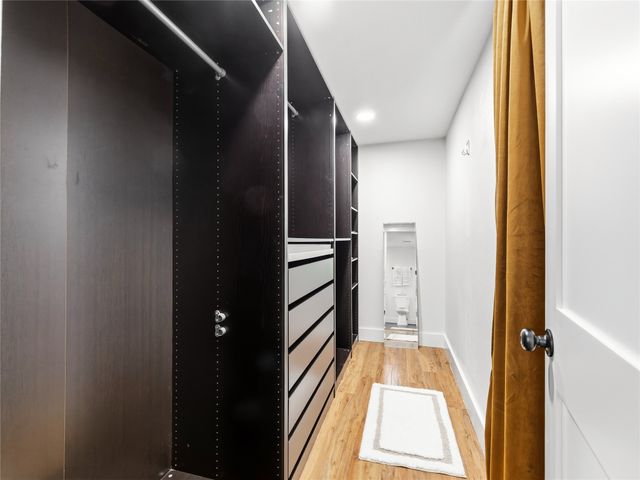 109 Oaktree Drive, Highland Village, TX 75077