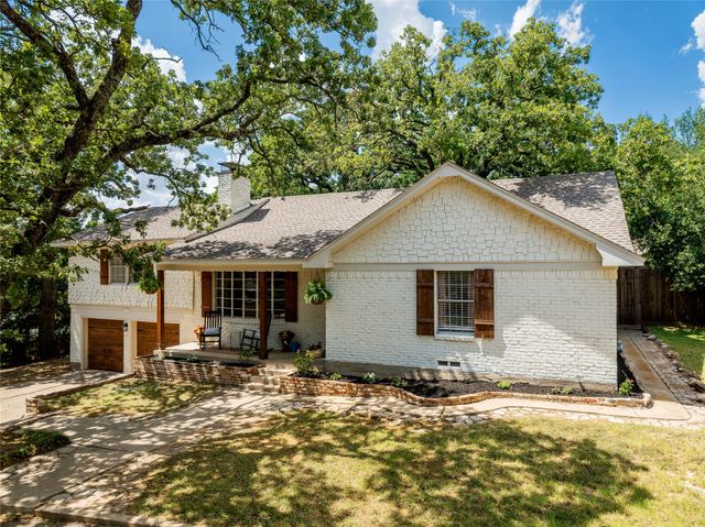 109 Oaktree Drive, Highland Village, TX 75077