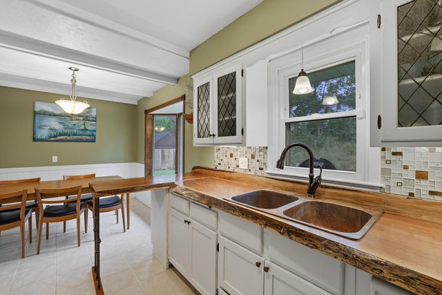 7928 Hillside Trail S, Cottage Grove, MN 55016