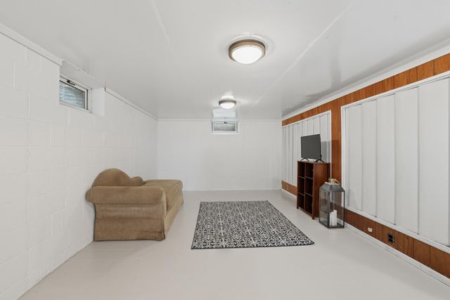 7928 Hillside Trail S, Cottage Grove, MN 55016