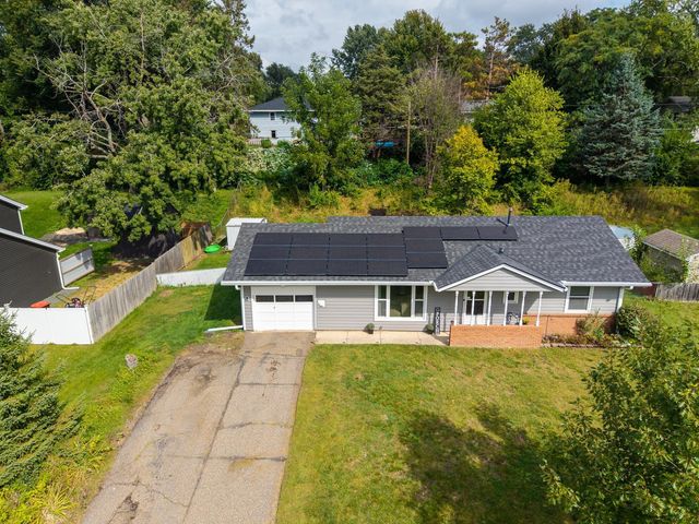 7928 Hillside Trail S, Cottage Grove, MN 55016