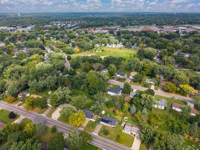 7928 Hillside Trail S, Cottage Grove, MN 55016