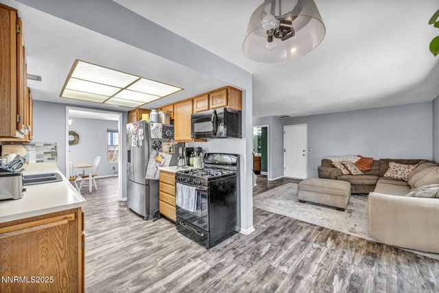 2391 Pinebrook Drive, Carson City, NV 89701