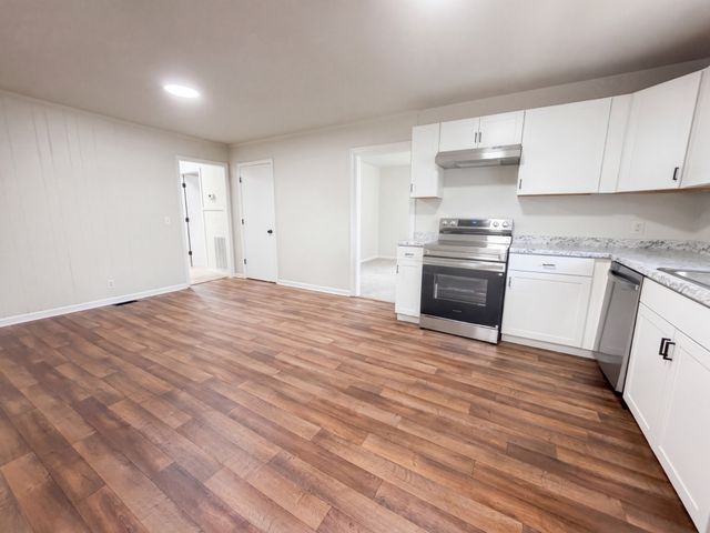 1004 Glenview Dr, Nashville, TN 37206