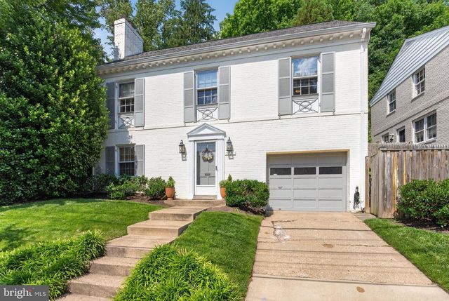 5721 MACARTHUR BLVD NW, Washington, DC 20016